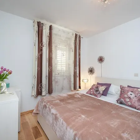 Timea Apartment